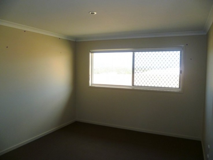 19 Isla Court @$230 per week