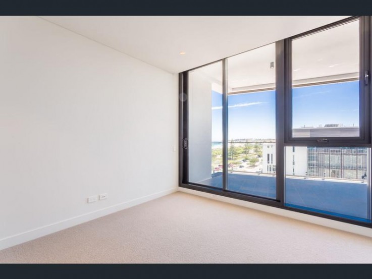 501/21 Freeman Loop North Fremantle WA 6