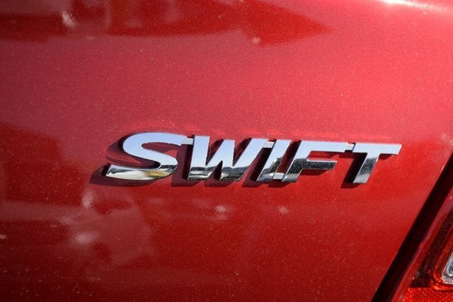 2017 Suzuki Swift GL Navigator Hatchback