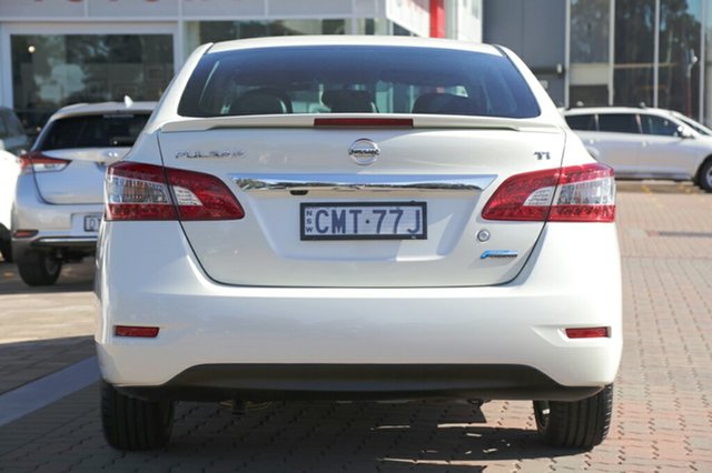 2013 Nissan Pulsar TI Sedan