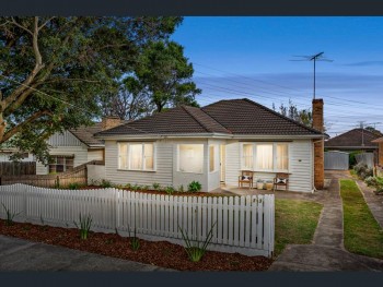 13 Drummond Street Chadstone Vic 3148