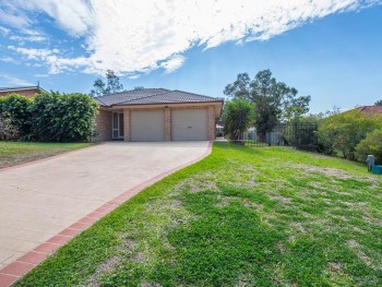 8 Grimes Close Denman NSW 2328