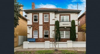 2/28 Mitford Street St Kilda Vic 3182