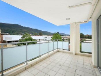 9/163 Princes Highway Corrimal NSW 2518