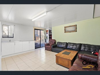 4 Moffat Place Minto NSW 2566