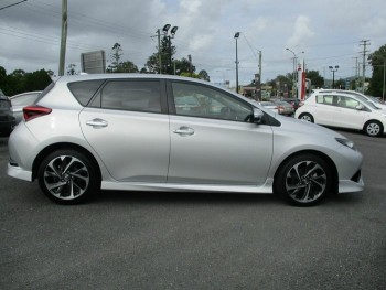 2015 Toyota Corolla Levin S-CVT SX ZRE18