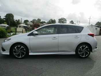 2015 Toyota Corolla Levin S-CVT SX ZRE18