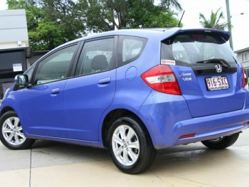 2013 HONDA JAZZ GE VIBE HATCHBACK FOR SA