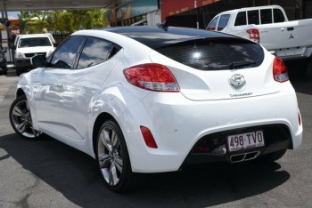 2014 Hyundai Veloster + Coupe