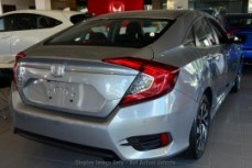 2017 Honda Civic Sedan VTi-S