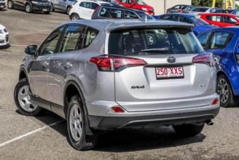 2016 TOYOTA RAV4 GX