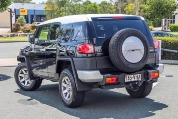 2014 TOYOTA FJ CRUISER