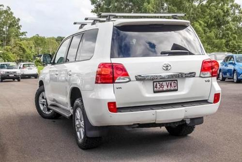 2014 TOYOTA LANDCRUISER VX