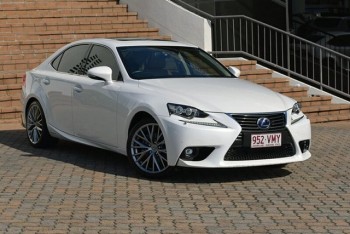 2015 Lexus IS300H Luxury Sedan