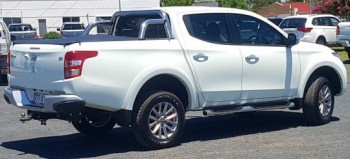 MITSUBISHI TRITON GLS