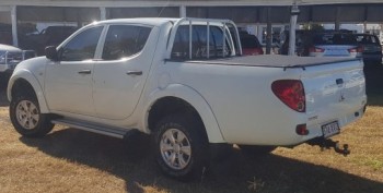 MITSUBISHI TRITON GLX DUAL CAB