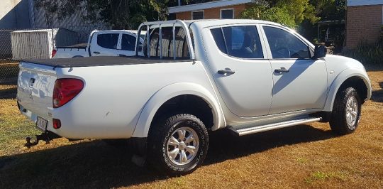 MITSUBISHI TRITON GLX DUAL CAB