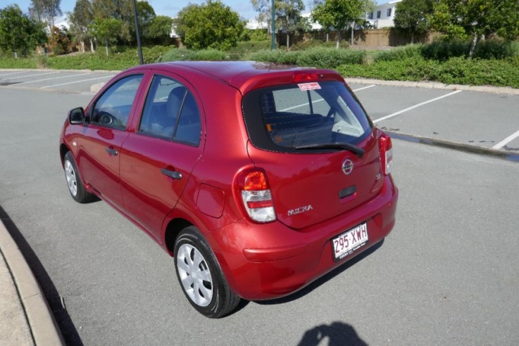 Nissan Micra K13 ST Hatchback