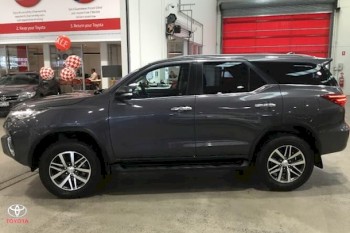 2017 Toyota Fortuner Crusade GUN156R 4X4