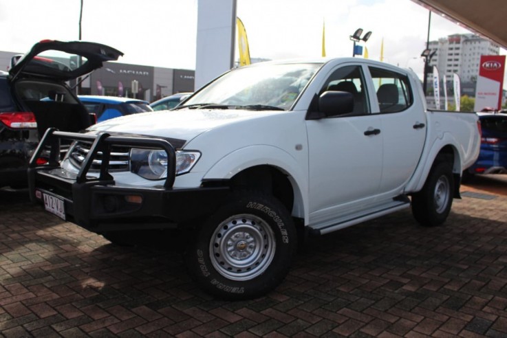 2015 MITSUBISHI TRITON MN GLX 