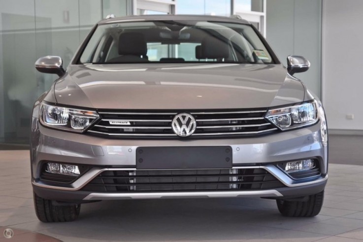 2017 MY18 Volkswagen Passat Alltrack 140