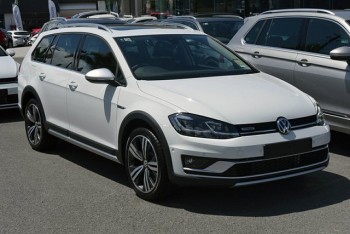 2017 Volkswagen Golf Alltrack DSG 4MOTIO