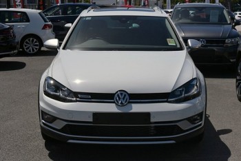 2017 Volkswagen Golf Alltrack DSG 4MOTIO