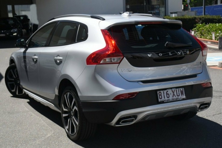 2017 MY18 Volvo V40 Cross Country T5 Pro