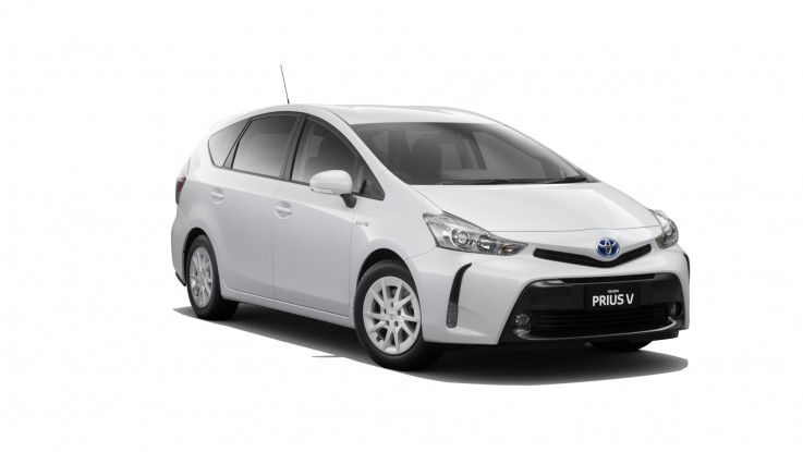 Toyota Prius v