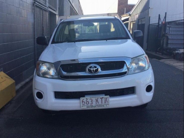 2007 Toyota Hilux 4×2 Workmate 2.7L Petr