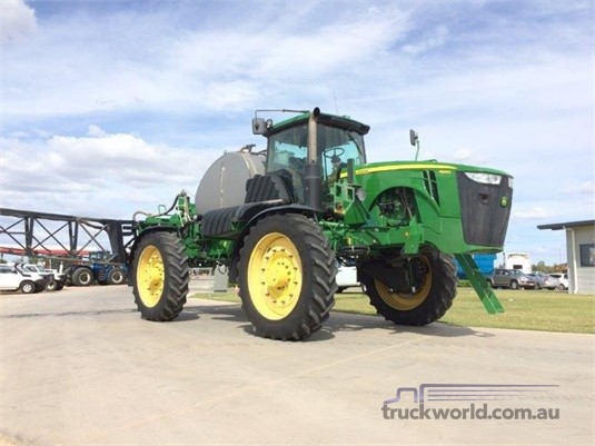 John Deere 4940 Boom Sprays