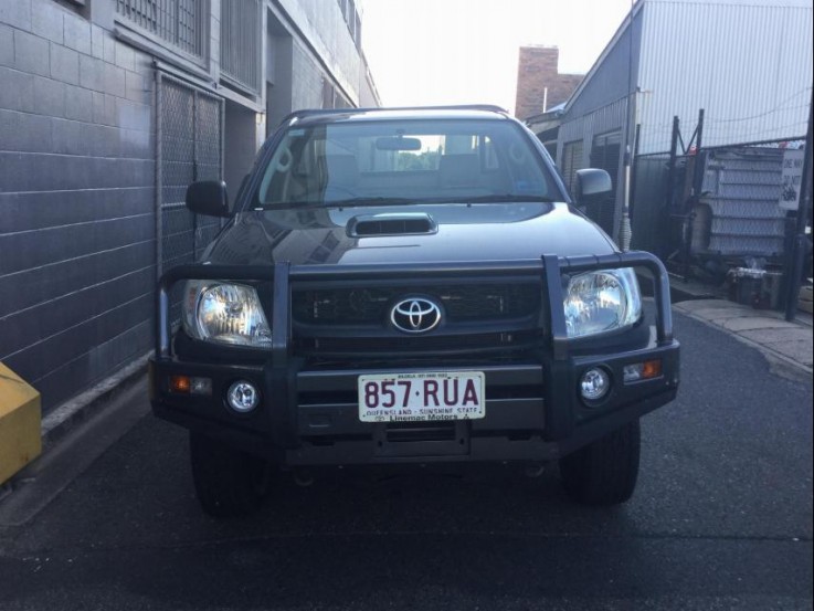 2011 Toyota Hilux 4×4 SR 3.0L T Diesel 