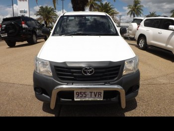 2014 Toyota Hilux 4×2 Workmate 2.7L 