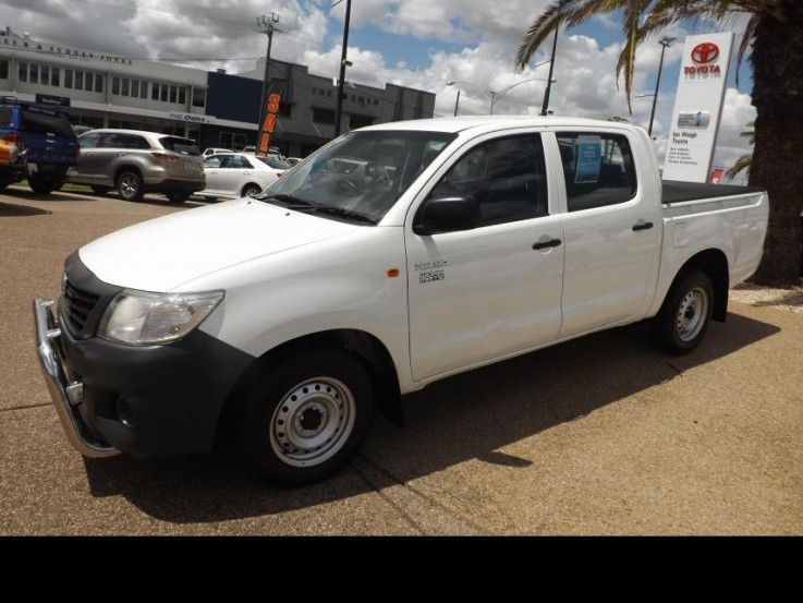 2014 Toyota Hilux 4×2 Workmate 2.7L 