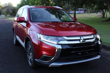 2017 MY18.5 Mitsubishi Outlander ZL ES