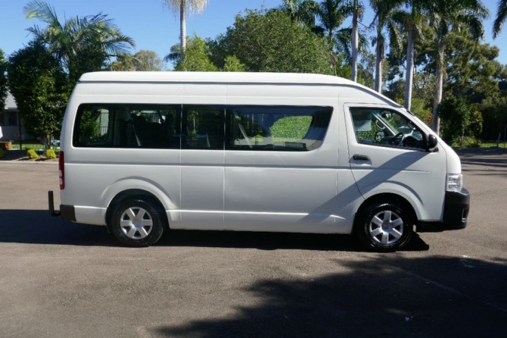 2011 Toyota Hiace KD Commuter Bus 