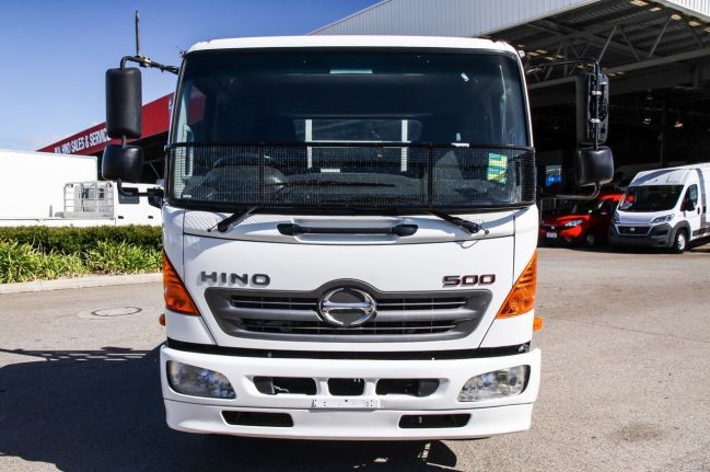 Hino FD 1024-500 Series...