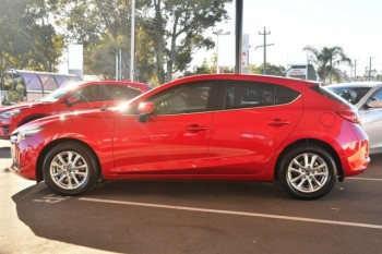 2016 Mazda 3 Maxx Hatchback