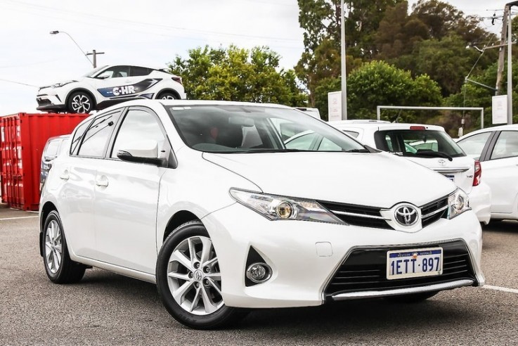 2015 Toyota Corolla Ascent Sport Hatchba