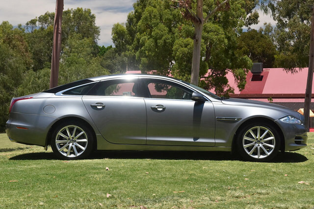 Jaguar XJ Premium SWB Luxury Sedan