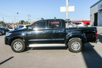 2015 TOYOTA HILUX SR5 DOUBLE CAB UTILITY