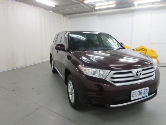 2012 Toyota Kluger