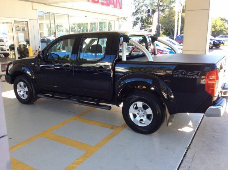 2014 Nissan Navara Silverline SE D40 S9