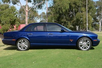 2003 Jaguar XJR Sedan