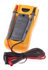 Fluke 117 Handheld Digital Multimeter, 1