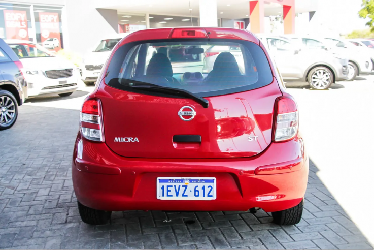 2011 NISSAN MICRA ST