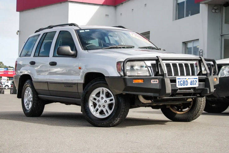 2004 JEEP GRAND CHEROKEE Laredo