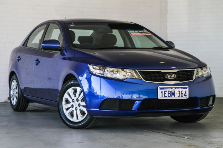 2012 KIA CERATO Si