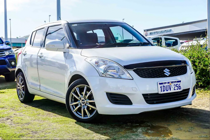 2011 SUZUKI SWIFT GL