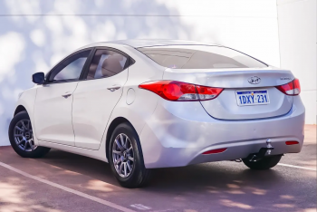 2012 HYUNDAI ELANTRA Active